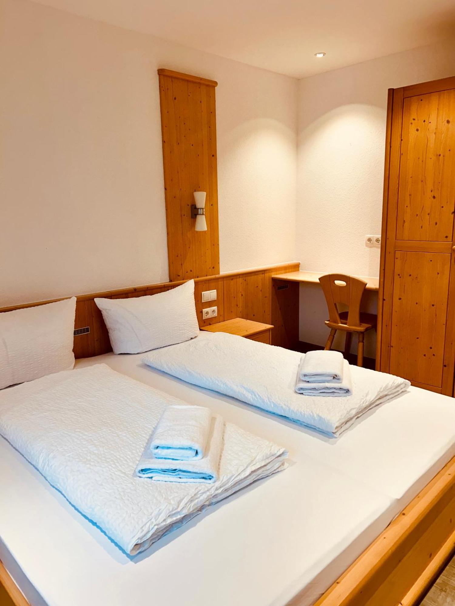 Gaestehaus Spoth Hotel Rust Luaran gambar